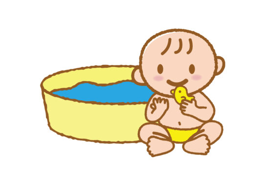 赤ちゃんの水遊びではおむつはどうするの？プールデビューはいつから？気を付けることは？